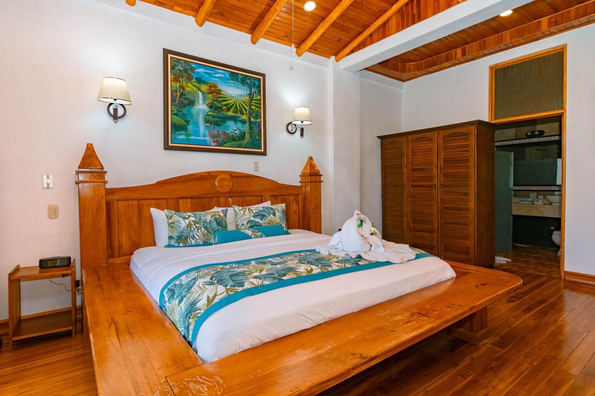 Hotel San Bada Resort & Spa Manuel Antonio Esterno foto